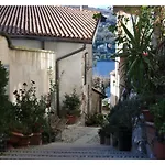 Isola Bella Apartments - Via Villa