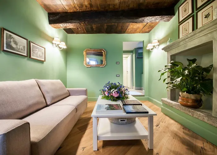 Isola Bella Apartments - Via Villa